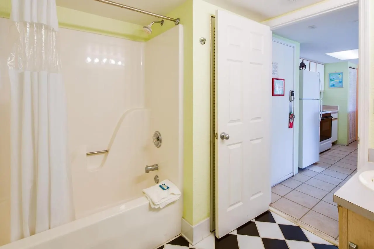 Sunrise Suites Saint Lucia Suite #201 Ки-Уэст Апартаменты